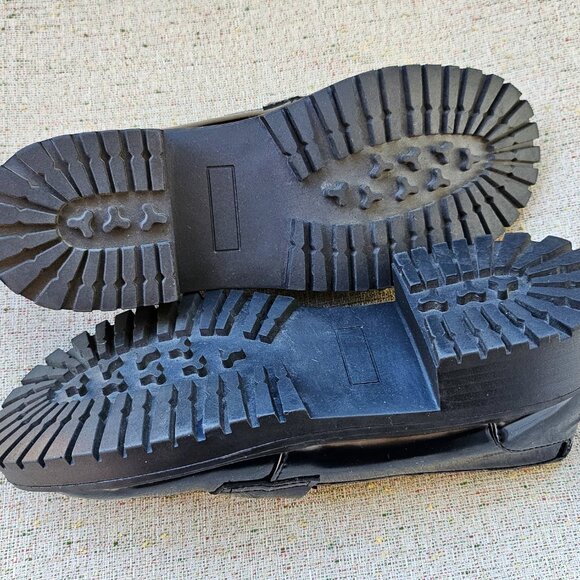 Shoedazzle Women Black slip-on loafer Corena flat chunky sole Size 7 - Picture 10 of 12